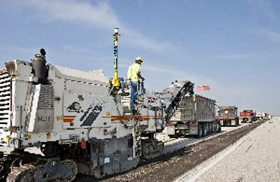 Shelly and Sands' subcontractor used a Trimble GCS900 universal total station system on its Wirtgen W 200 milling machine, enabling correct grade to be achieved the first time.