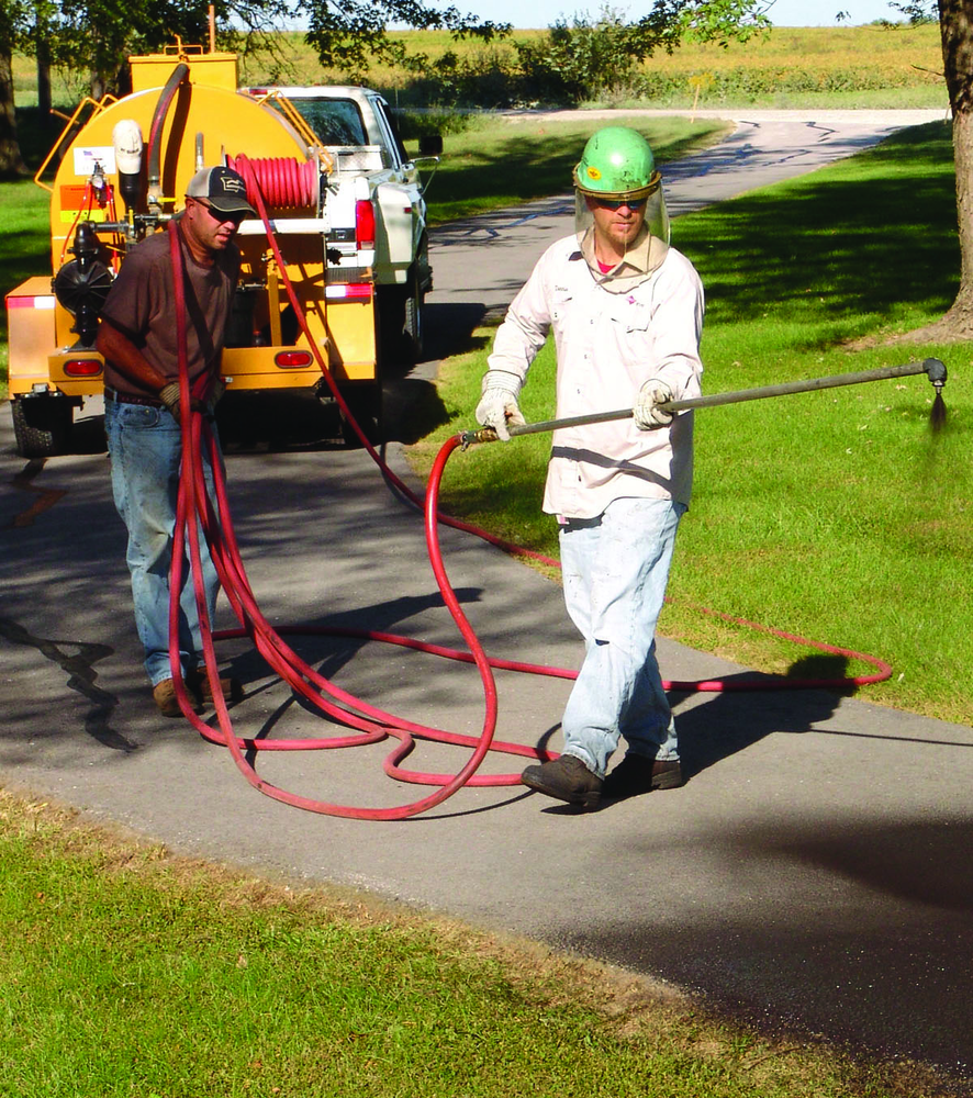700 gal.-capacity trailers are easily pulled by most ¾-ton or 1-ton pickup trucks, whereas a 700 gal. skid would require a 1.5-ton truck to safely haul its more than 9,000 lb. weight.