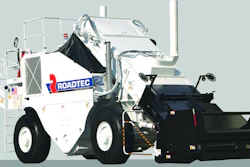 The new generation E-series Shuttle Buggy material transfer vehicle has enhanced conveyor wear resistance and an adjustable width front hopper.