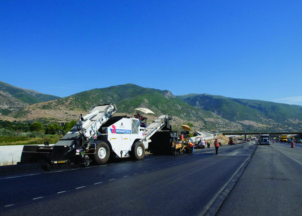 Staker Parson used a windrow pickup attachment on this Shuttle Buggy MTV for its award-winning I-15 project.
