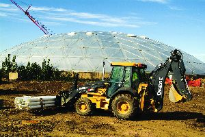 Features that increase comfort and simplify service are no longer luxuries on backhoe-loaders. Rental businesses should understand the technologies that optimize productivity and efficiency on these units are well worth the investment.
