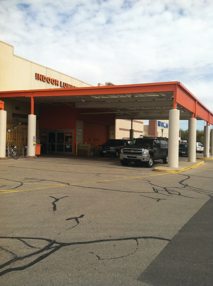 Contractors can park under the canopy at the pro services entrance for easy loading.