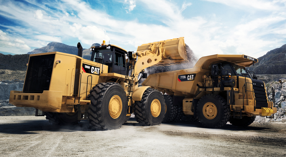 The 986H wheel loader has a 42,500-kg operating weight to form an effective pass match with the 770G and 772G trucks and many on-highway truck configurations.