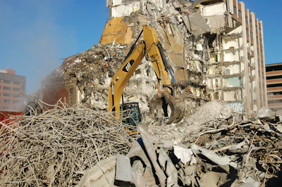 Adamo will utilize the CAT 385 CL Ultra High Demolition (UHD) Excavator with a specialized Multi Processor attachment allowing 360-degree hydraulic rotations letting the operator position the attachment for more precise, quick and cost effective demolition of heavily reinforced multistory structures.
