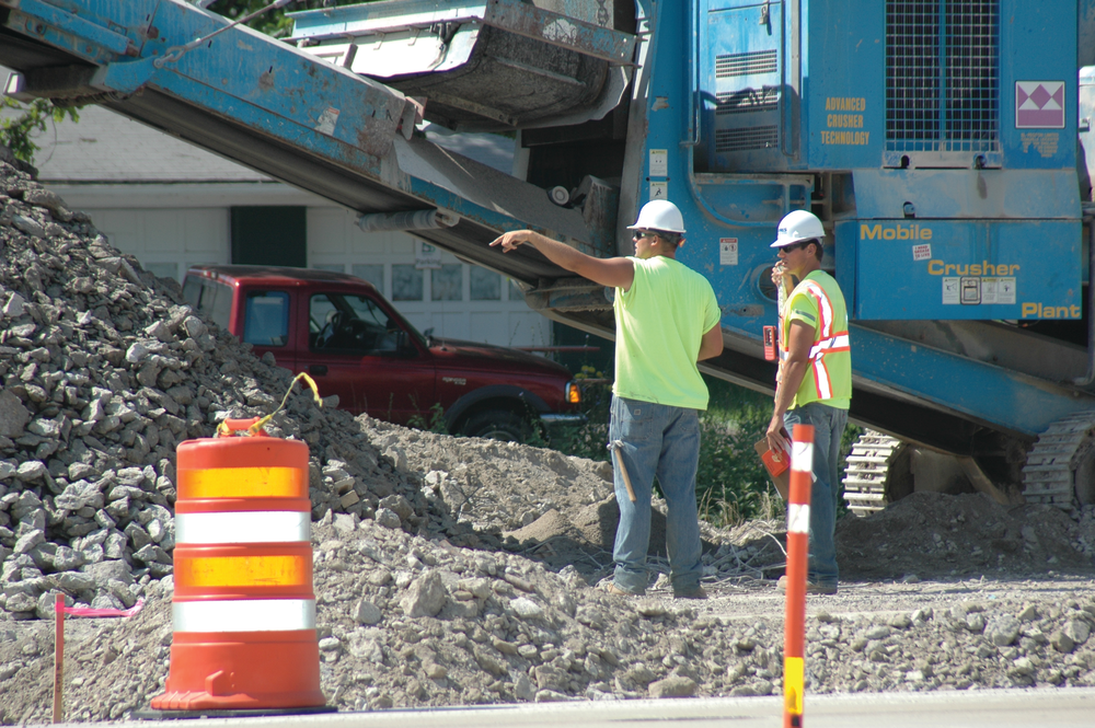 To enhance safety, make sure everyone on the ground is wearing high-visibility apparel.
