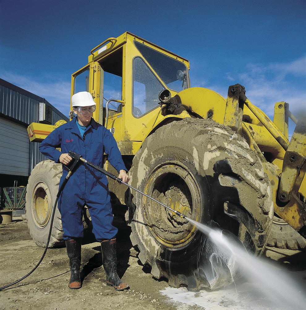 Utilizing a high volume, medium pressure, portable cold water washer for a few minutes of cleaning will rinse clogged radiators and oil coolers, free crawler tracks and clear air intakes.