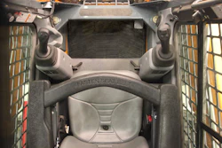 Pilot operated joysticks allow for smoother operation, less material loss and reduced operator fatigue which increases in importance as the utilization rate of the machine rises.