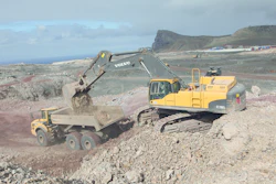 'Since that first Volvo grader arrived in 2012 we have delivered more than 100 extra construction machines including 65 Volvo units – EC700C crawler excavators, A40F-FS and A30E articulated haulers, EW140C wheeled excavators, DD24 and SD200DX compactors, EC380 and EC480 crawler excavators, an MC115C skid steer loader and, of course, the G940B motor graders,' said Basil Read’s Project Director Jimmy Johnston.
