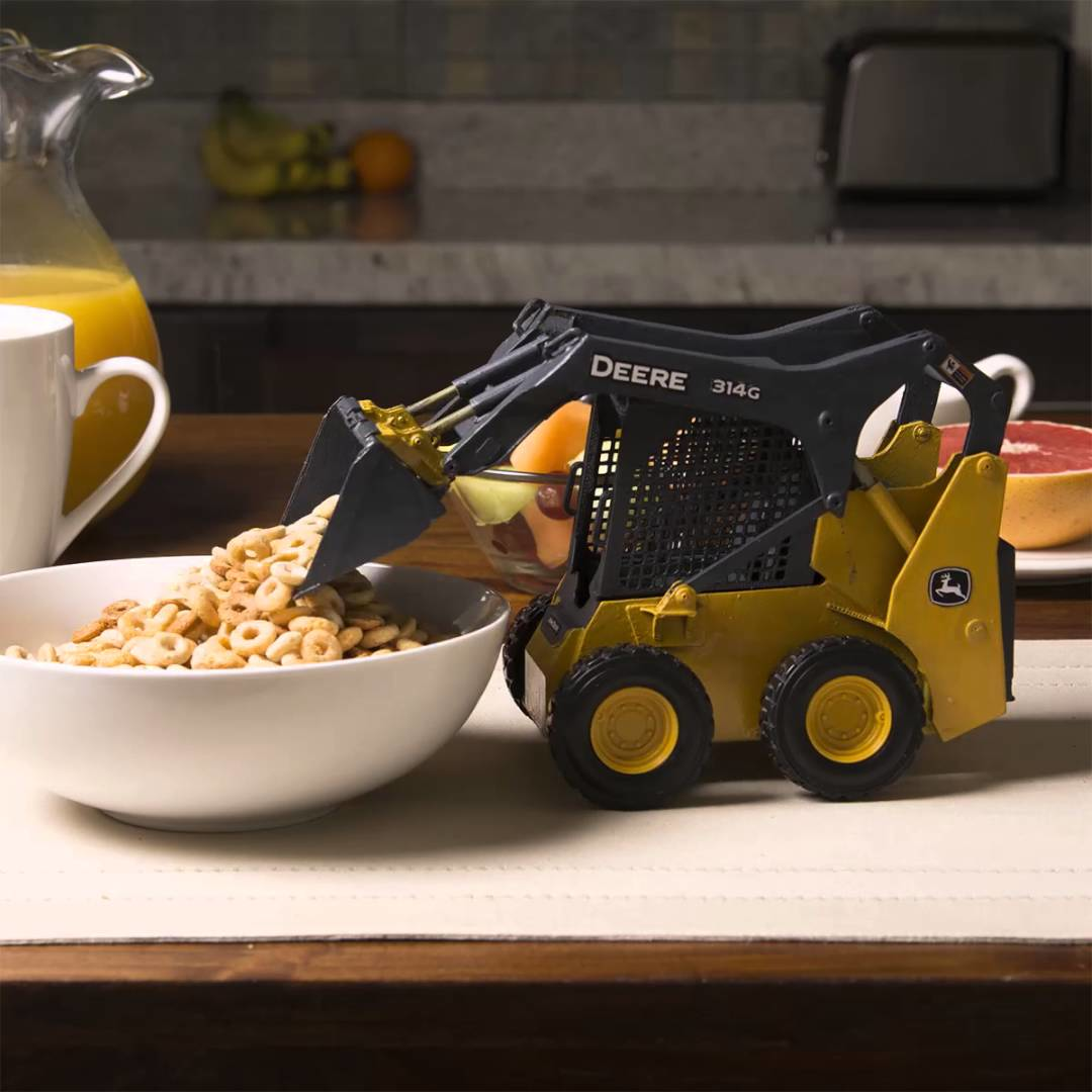 [Video] John Deere's 314G Skid Steer: Part of This Complete Breakfast