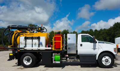 Vac Tron s Jetter Truck Vacuum Excavator with jetter pump package 57e92e5cb7b60