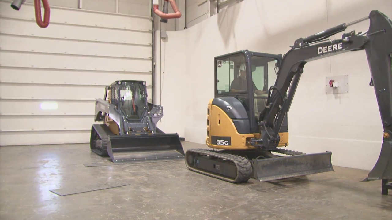 [Video] John Deere Demonstrates How to Adjust Track Sag on Compact Equipment