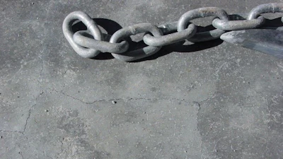 Chain dragging is an easy means to detect floor delaminations. In most cases, small irregular surface cracks occur in the delaminated surfaces.