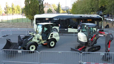 Volvo Lx2 Electric Loader (1)
