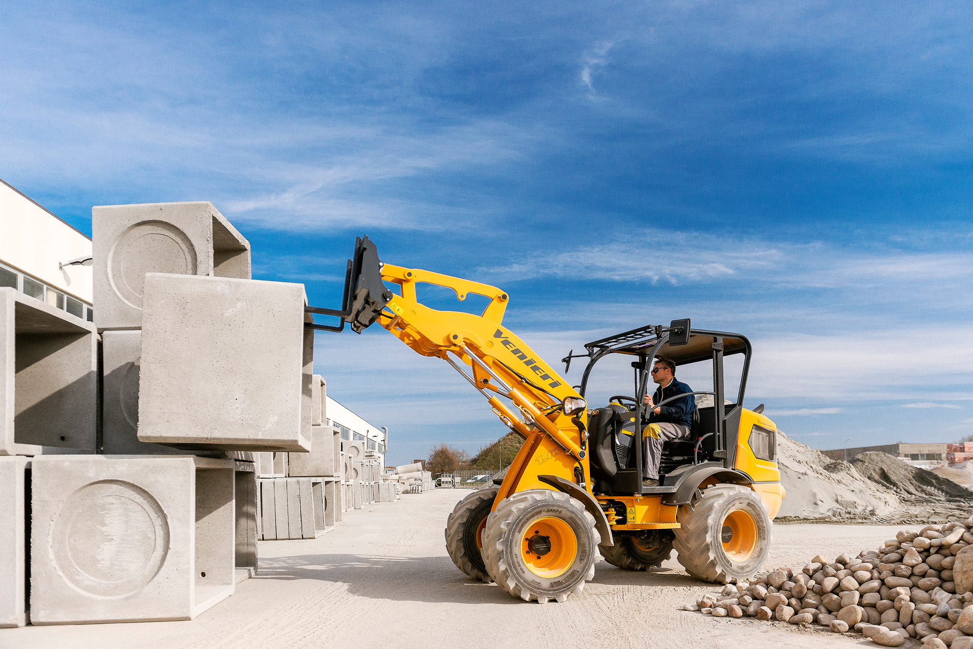 Ams Venieri 1 63 C Loader 4