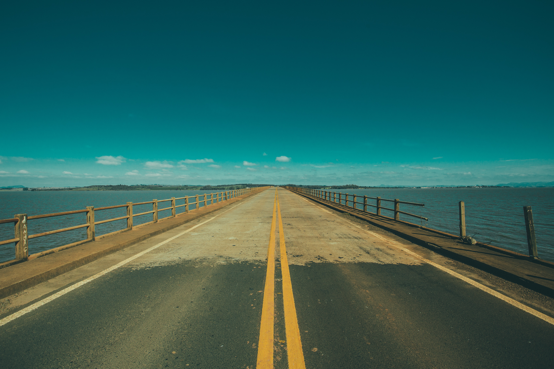 Asphalt Bridge Ocean 105238