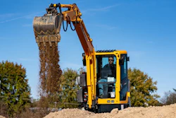 Hce Cummins Electric Mini Excavator Web Banner