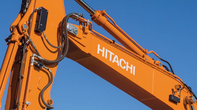 A Grade Guidance-ready option that includes sensor mounting brackets is also available to simplify installation of a Trimble, Topcon or Leica aftermarket grade kit.