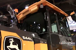 John Deere544 L
