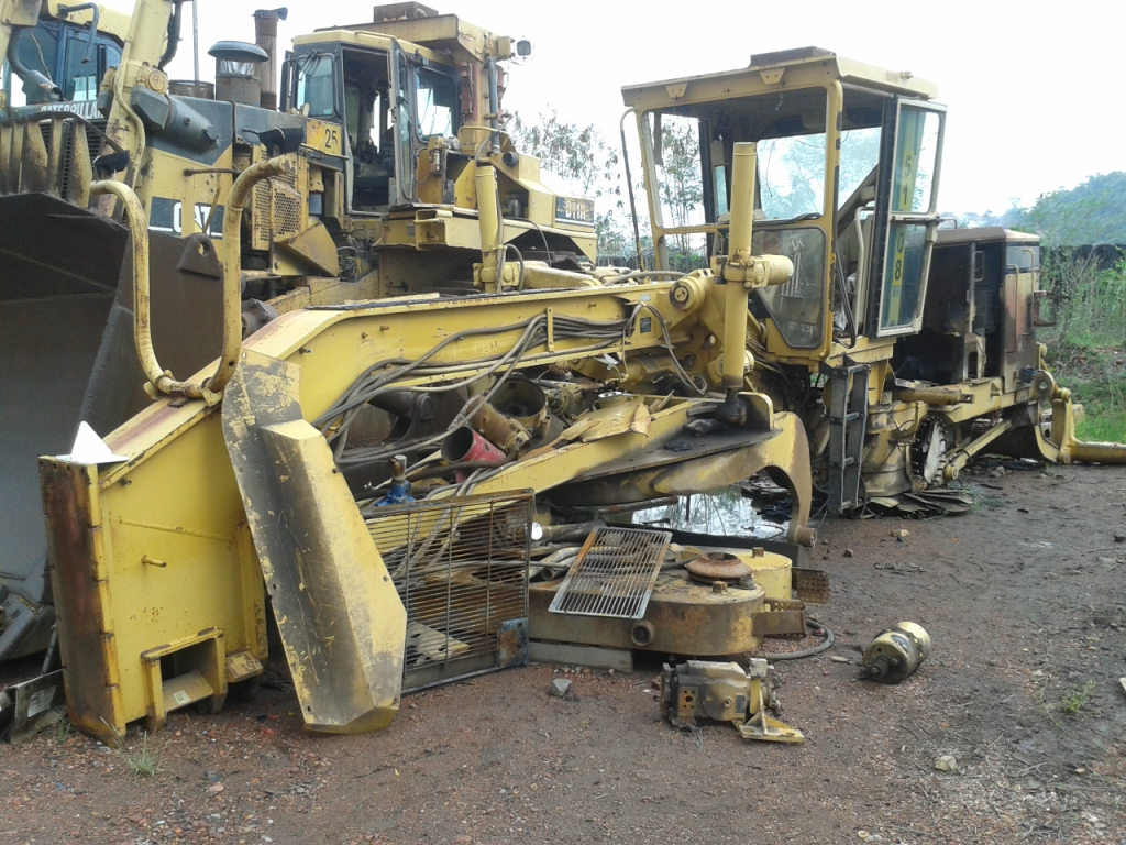 Caterpillar 16H before rebuild