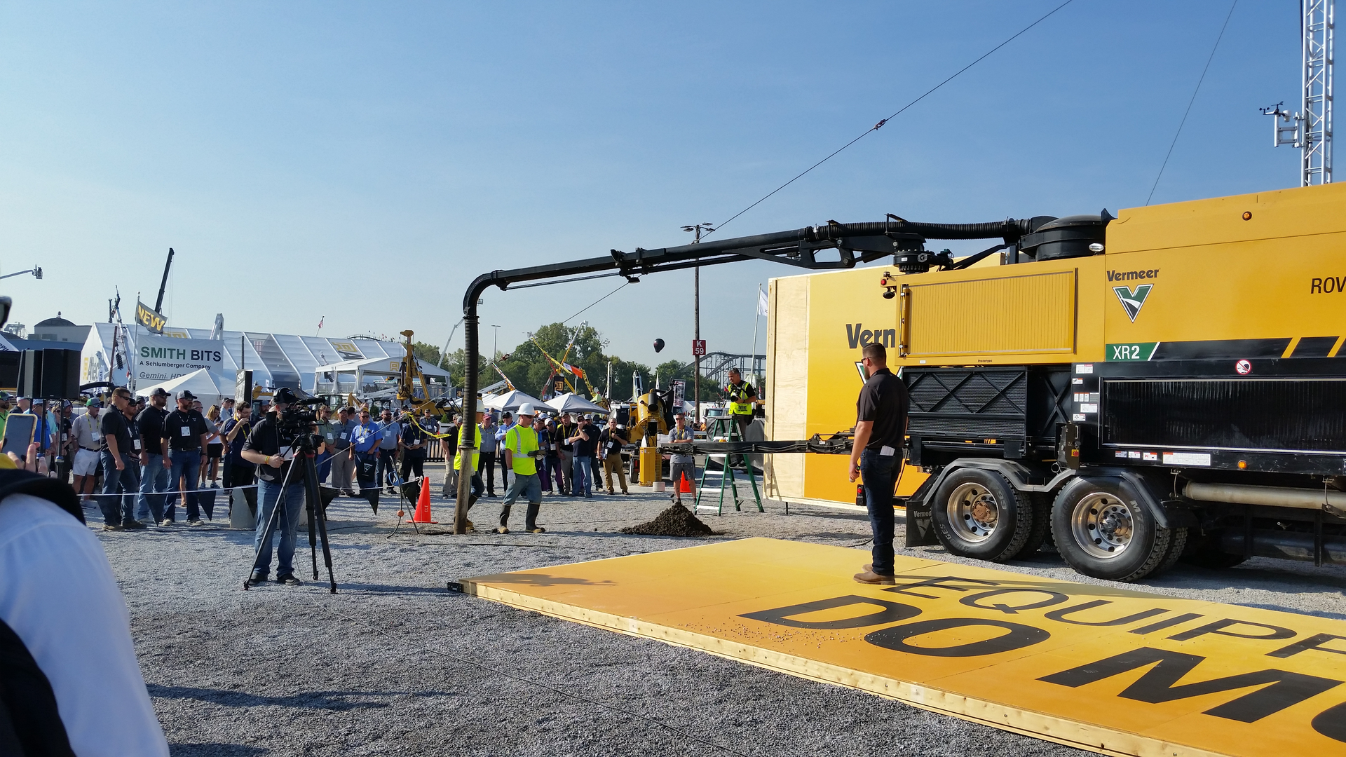Vermeer sets things off with a bang with the unveiling of its XR2 Vacuum Excavator.