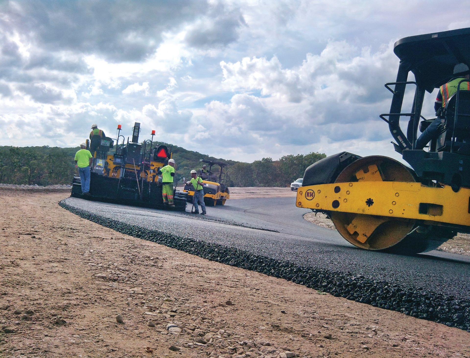 Choosing between a wheeled or tracked asphalt paver requires consideration into the type of work you’re going to be doing before you make a purchase decision.