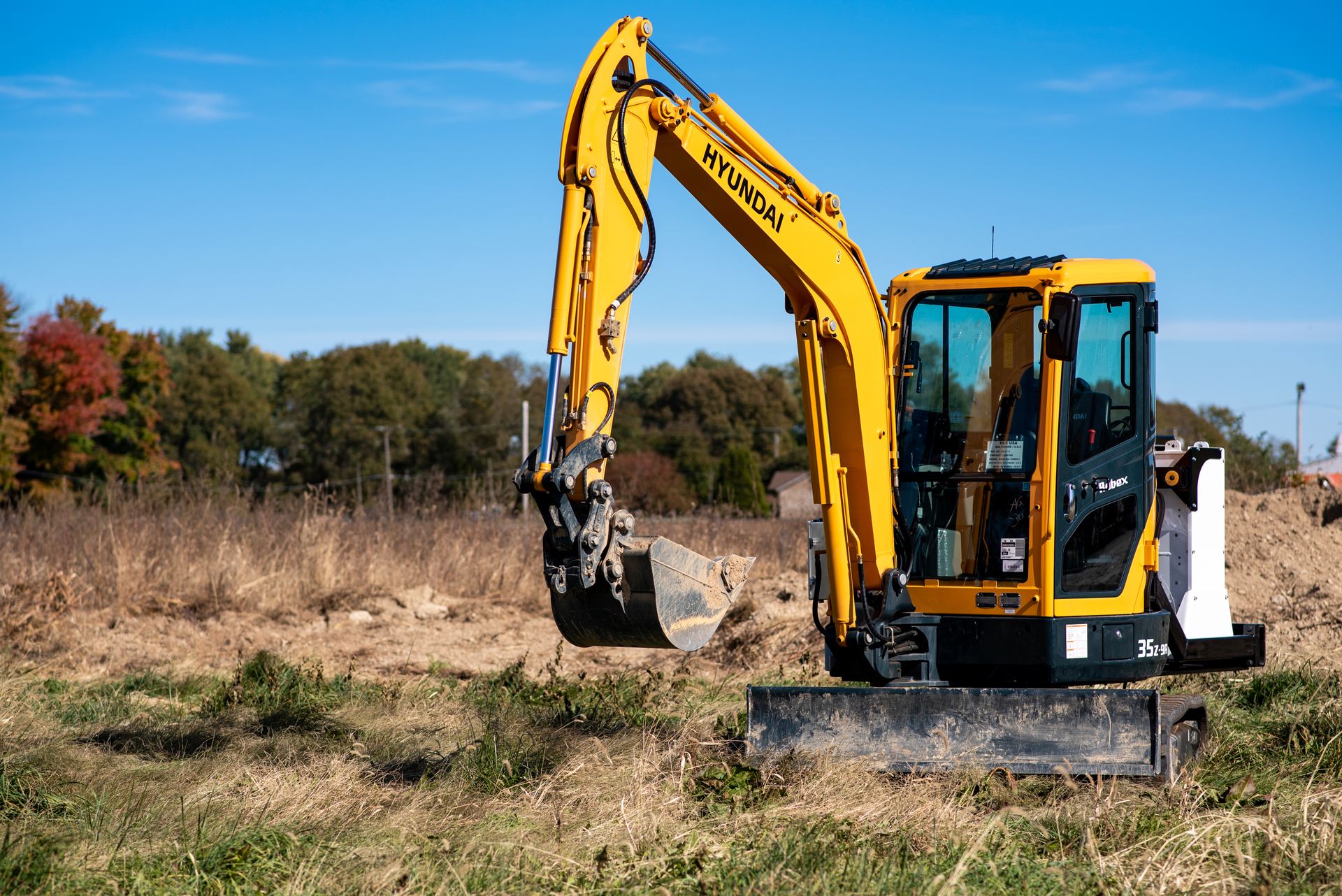 Cummins is supplying its BM4.4E flexible battery modules for use in the electric mini excavator it is jointly developing with Hyundai Construction Equipment.