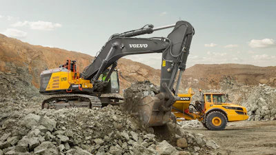 The new 950F excavator is available with various boom and arm configurations to meet individual application needs.