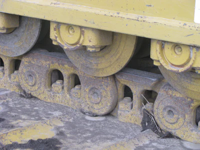Steel undercarriage is expensive to replace and is designed so components wear out evenly. An experienced operator can ensure even wear, allowing the components to achieve maximum life.