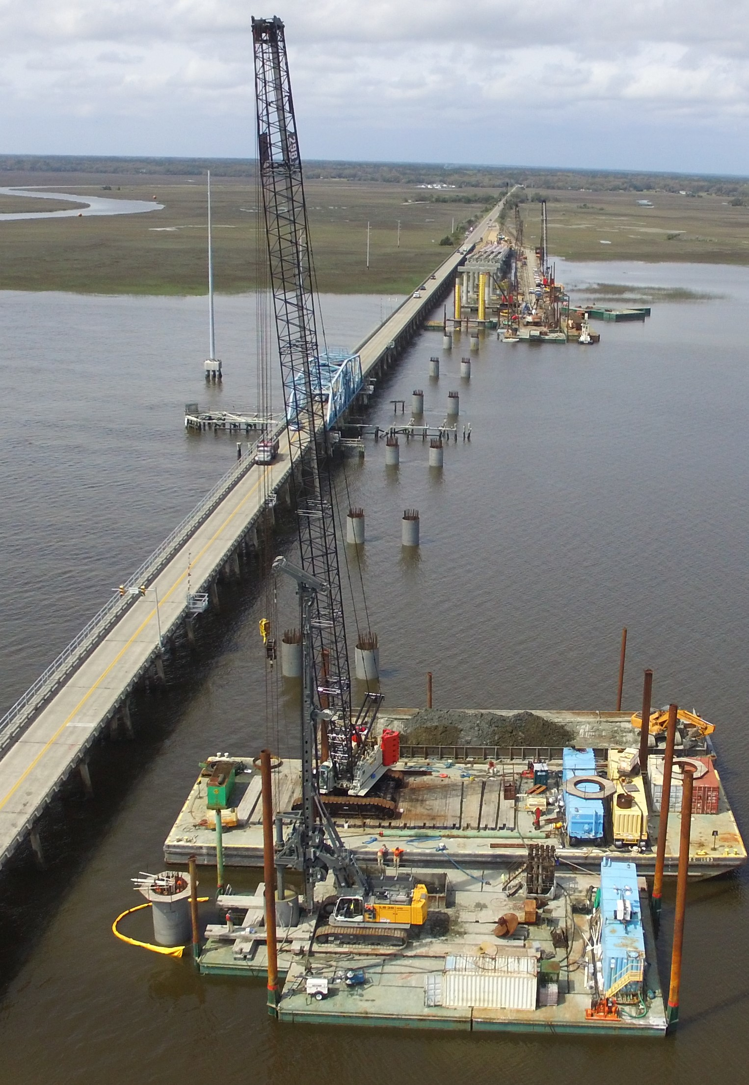 Liebherr Lee & Sims Lb 36 On Barge