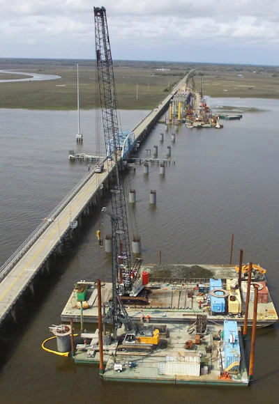 Liebherr Lee & Sims Lb 36 On Barge