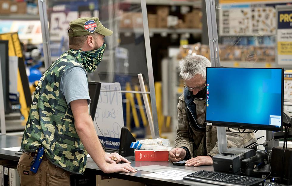 Lowe's veteran