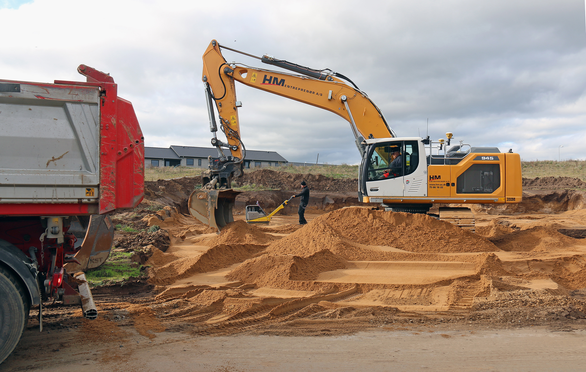 Liebherr Hm Entreprenør Denmark 1 300dpi