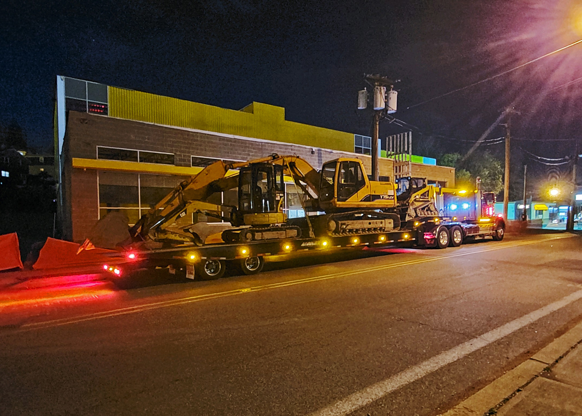 Many construction companies and rental houses have found traveling axle trailers provide the optimal combination of features to increase safety and versatility.
