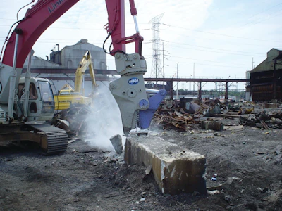 Shears and processors are high maintenance attachments. Maintenance intervals are a guideline because the severity of the application and operation may require additional and increased scheduled maintenance.