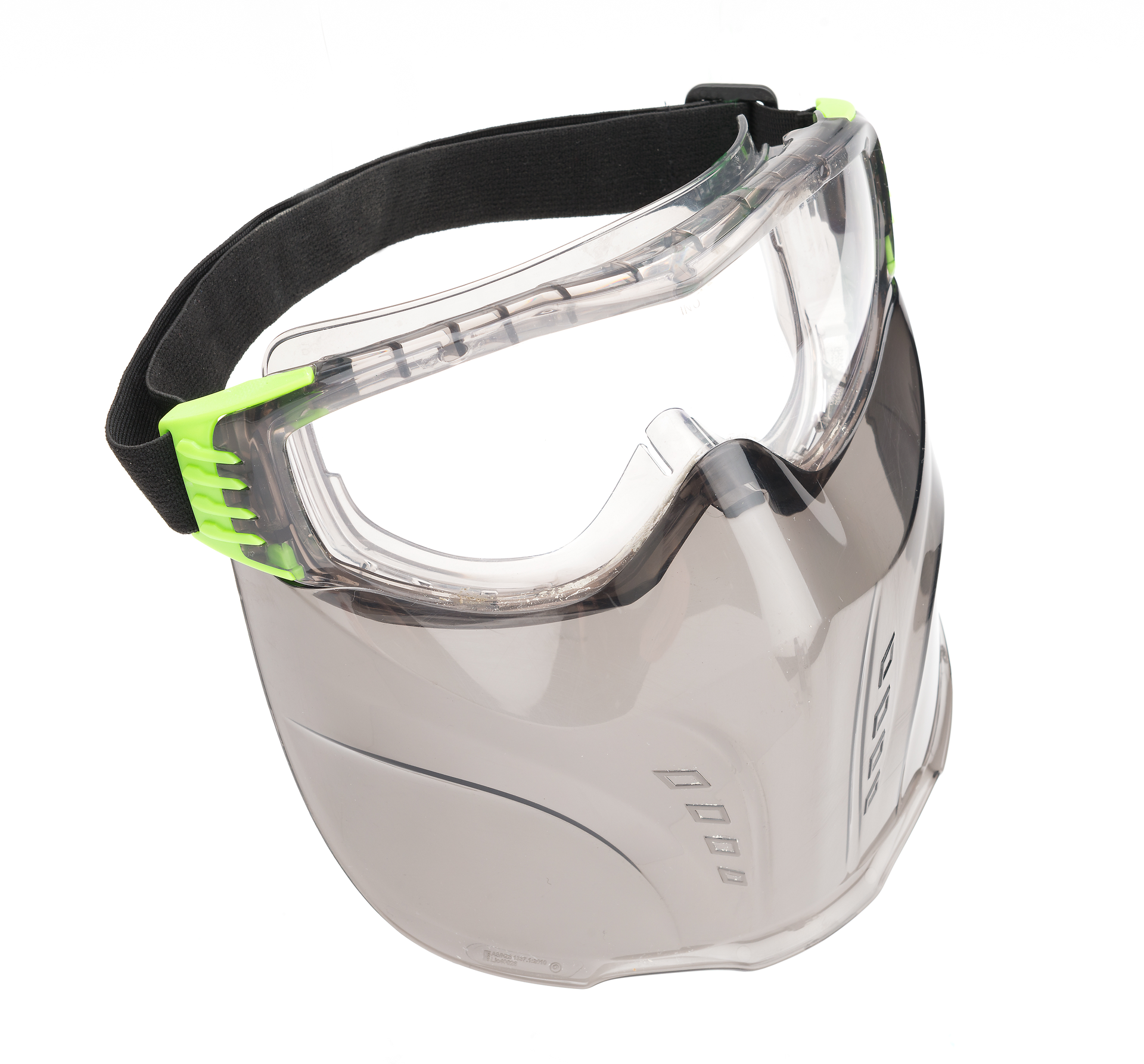 D3 rated for droplet and splash protection, the Vader Combo consists of a face shield with built-in safety goggles.