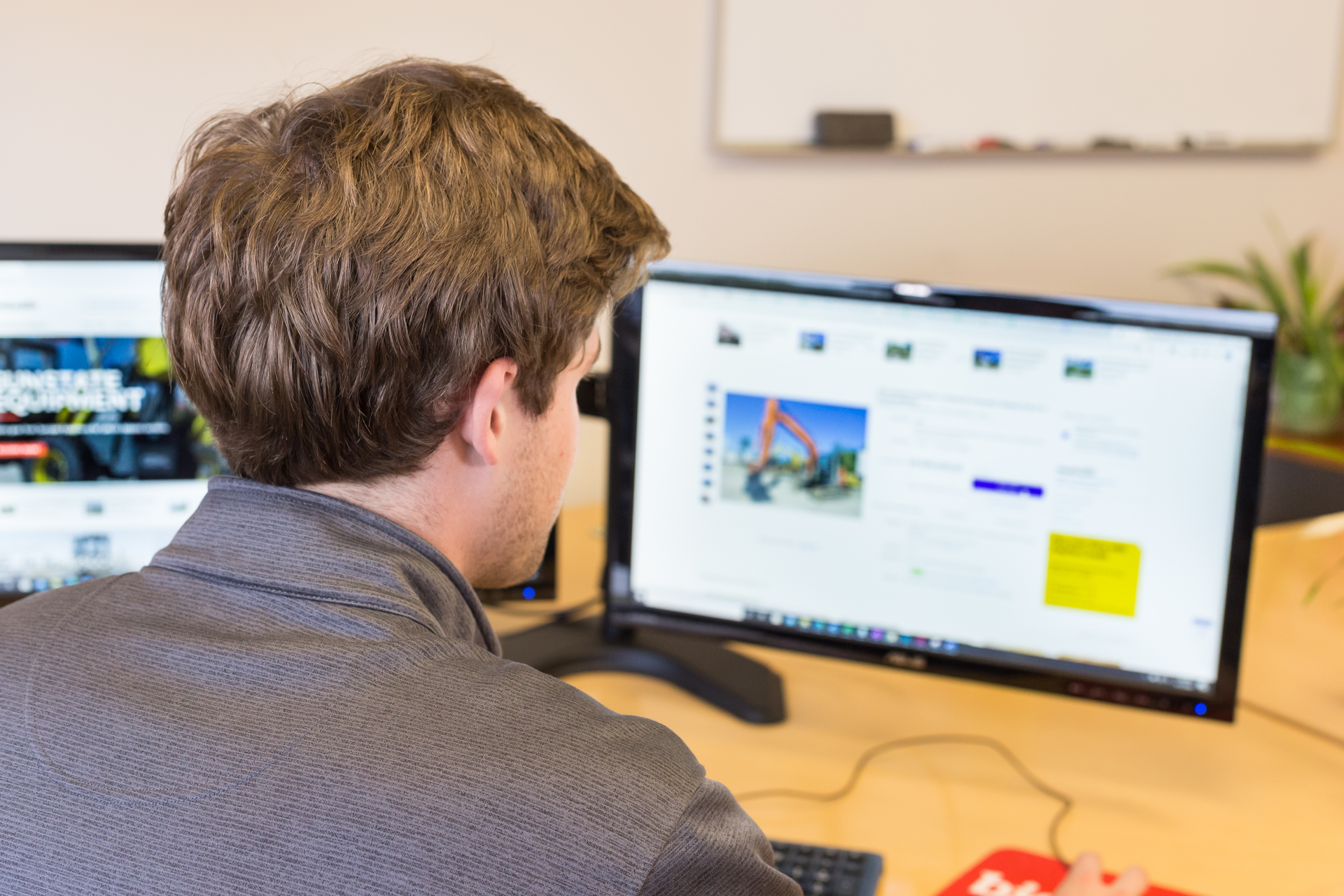 Online marketplaces such as bidadoo are helping construction businesses find needed equipment and resources, while minimizing the costs of sale and extending the reach of sellers to more potential bidders.