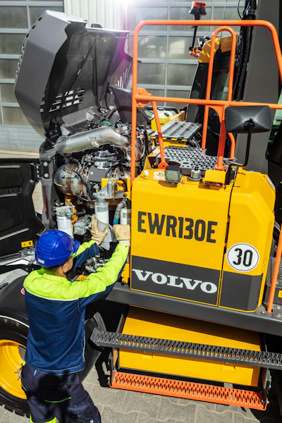 Check the levels of hydraulic oil, engine oil and coolants, fill accordingly, and replace all filters prior to the start of the spring season.