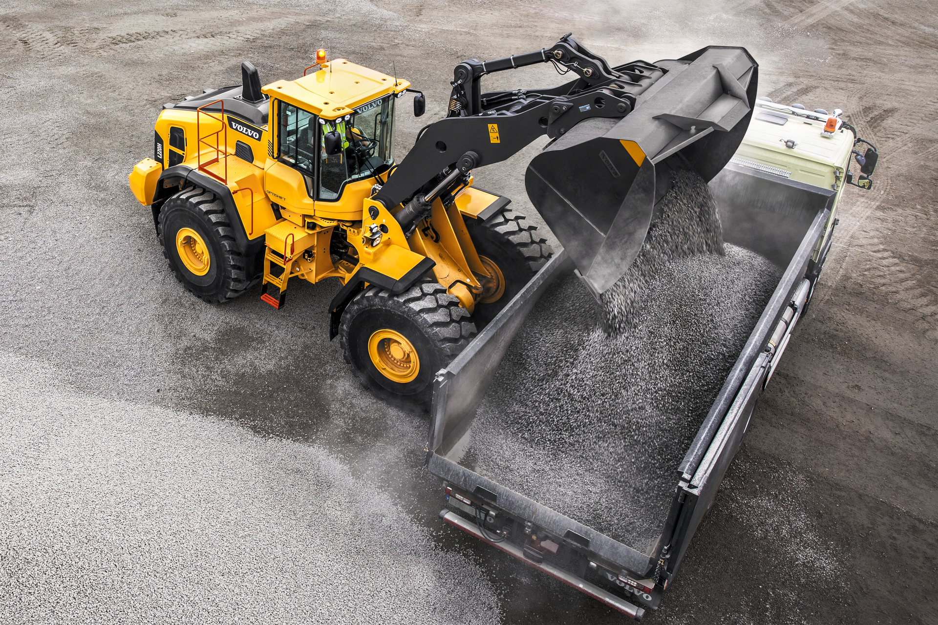 As technology continues to evolve, even the most experienced loader operators can benefit from operator training. It can not only extend component life, but enhance productivity on the jobsite.