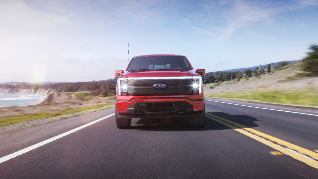 But what does pickup truck electrification mean for the decarbonization of the transportation industry? University of Michigan and Ford Motor Company researchers addressed this question in a new study and evaluated the savings in greenhouse gas emissions relative to gasoline-powered pickup trucks. (Shown is a pre-production 2022 Ford F-150 Lightning Lariat.)