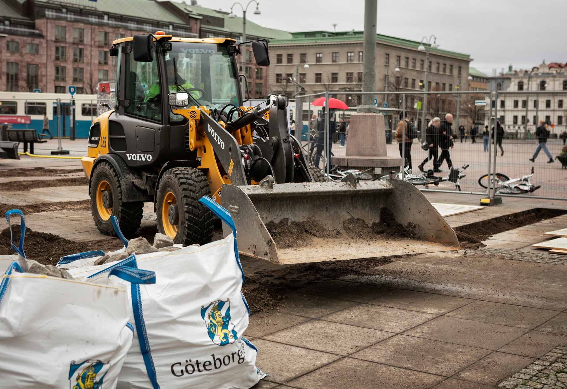 While GHG emission reduction is key, there are other important drivers for machine electrification, most notably health and safety issues around diesel engine operation on construction sites.