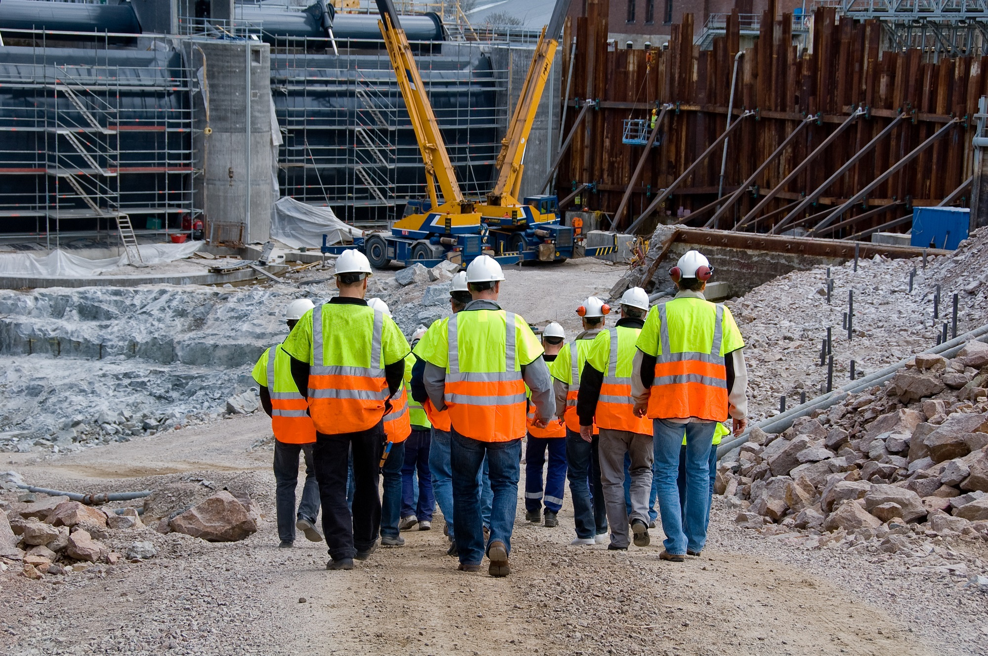 Adobe Stock 5229830 Construction Worker Tund