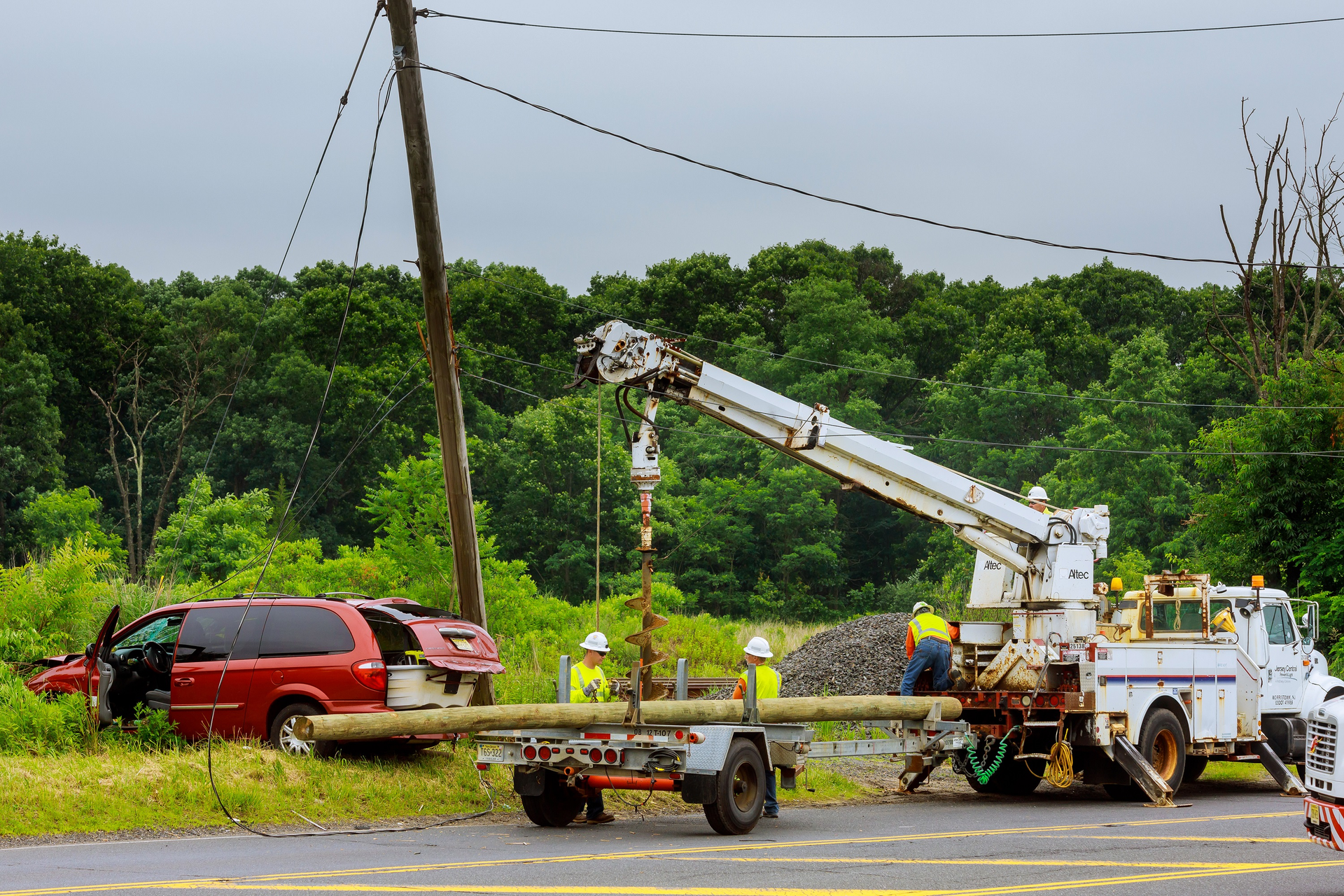 Construction company owners can take some of the stress out of auto accidents by defining a set of steps that employees should take following an incident and ensuring that everyone understands those actions.