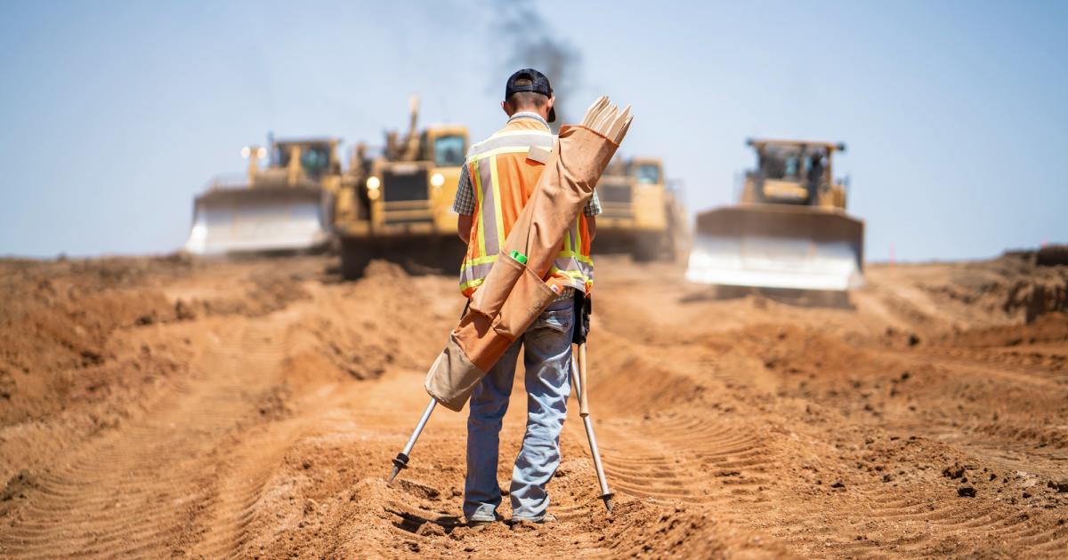 The first rollout of the BuildWitt Training platform offers bite-size training videos on five critical construction jobs: laborer, grade checker, pipelayer, operator and field supervisor or foreman.