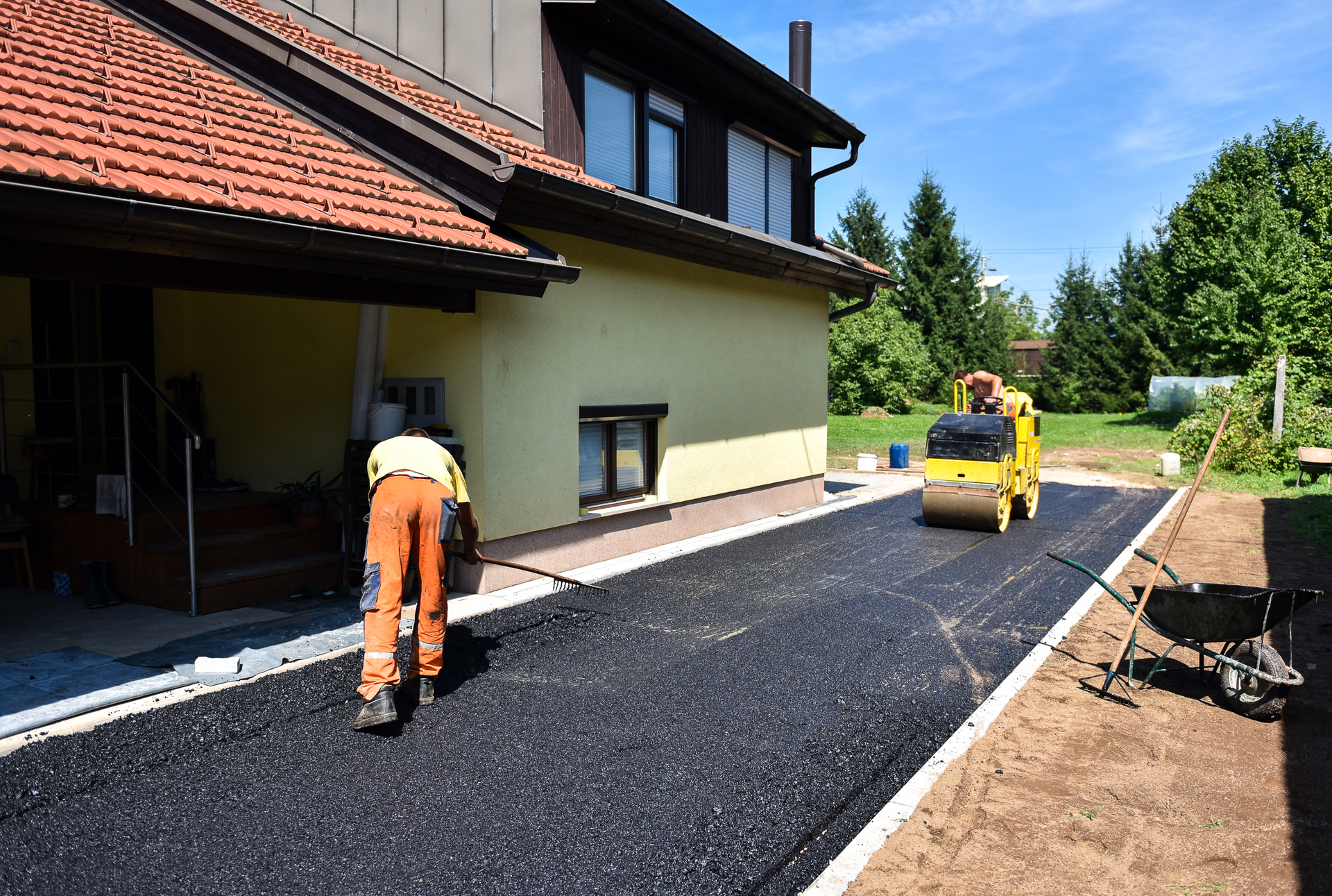The new software feature enables paving professionals and contractors to automate property measurement for job estimation.