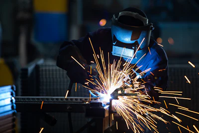 Adobe Stock 219023764 Welding Tong2530