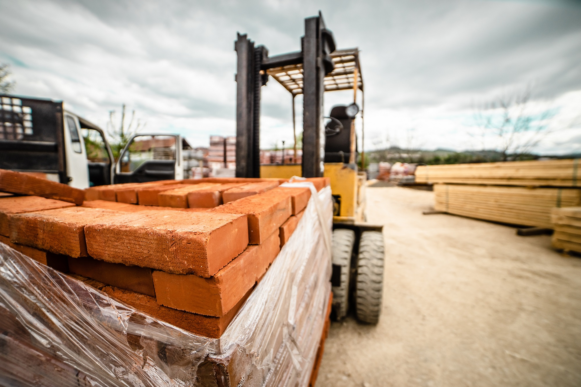 As California plans to ban the sales of new propane and diesel-powered trucks starting in 2026, it has already introduced an incentive program for switching to zero-emission forklifts in 2022.