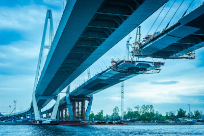 Adobe Stock 194216717 Bridge Grispb