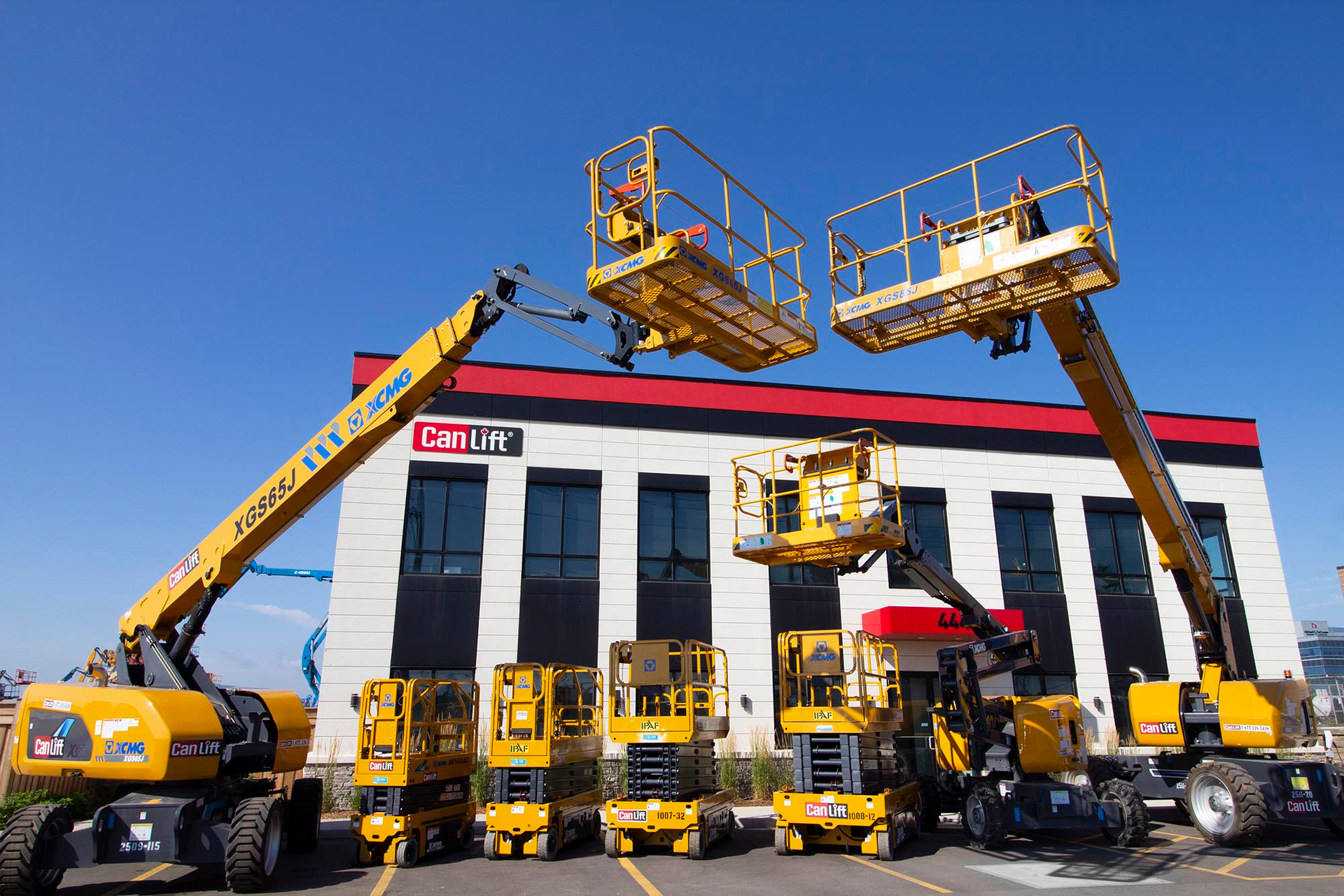 The aerial equipment available for sale and rent includes scissor lifts, articulating booms and telescopic booms.