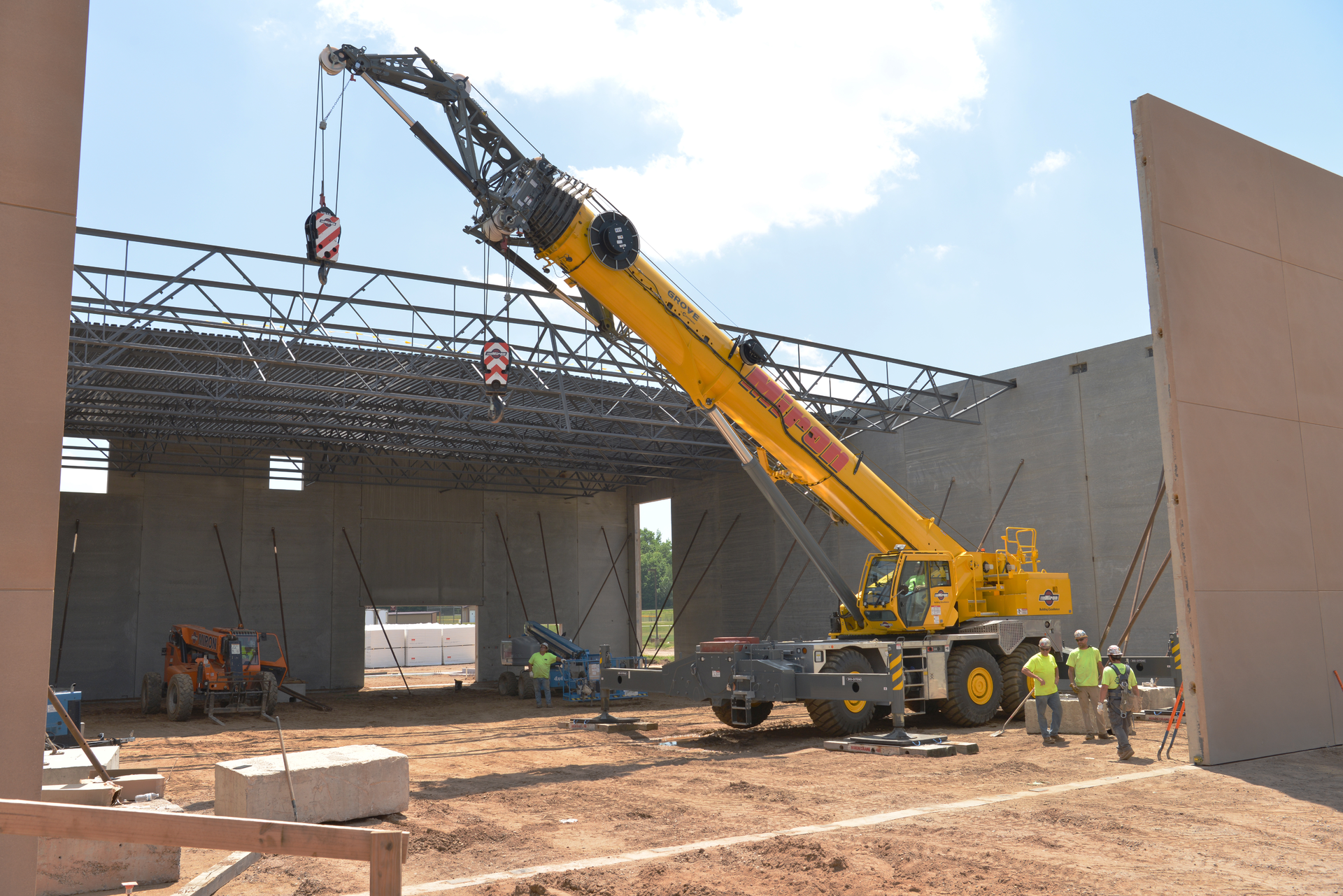 Heavy-Duty Jib Extension For The Grove GRT9165 Rough-Terrain Crane