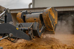When POET Biofuels Materials Manager Dan Karhoff noticed increased downtime and rising repair costs to keep their loader bucket operational, he sought alternatives.